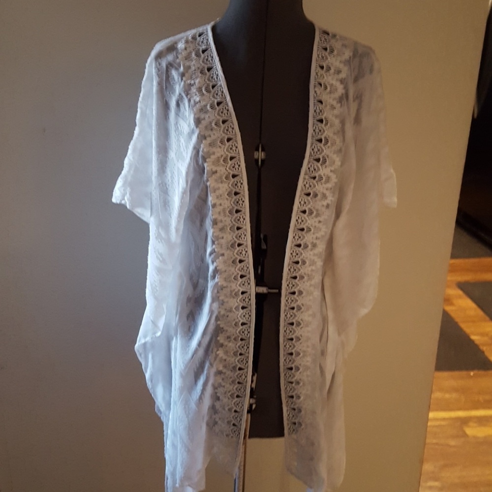 In Bloom Cover Up. - Picture 8 of 8